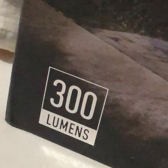 NEW Sharper Image Wireless Motion Sensor LED Spotlight-300 Lumens-Black - Picture 3 of 16